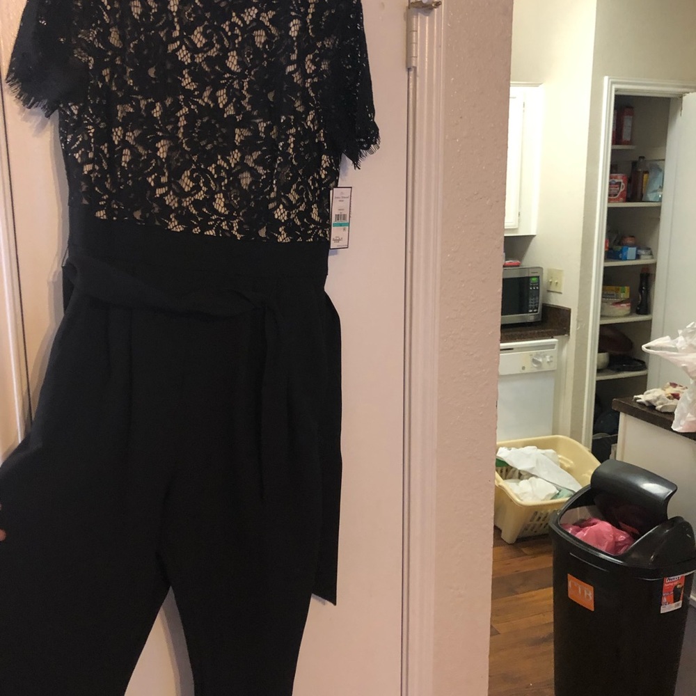 Jessica Howard Jumpsuit - Picture 3 of 4